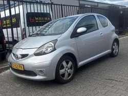 Grijs Gebruikt 2006 Toyota Aygo Sport Hatchback | € 500 (Super prijs)