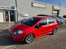 Rood Gebruikt 2015 Fiat Punto Lounge Hatchback | € 7.450 (Duur)
