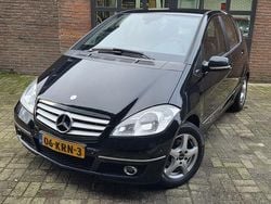 Zwart (metallic) Gebruikt 2010 Mercedes A170 Avantgarde MPV | € 2.699 (Eerlijke prijs)