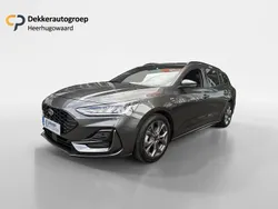 Grijs Gebruikt 2022 Ford Focus ST-Line Stationwagen | € 23.945 (Iets duurder)