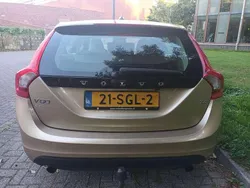 Goud Gebruikt 2011 Volvo V60 Momentum Stationwagen | € 6.900 (Super prijs)