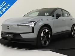 Grijs, metallic lak Gebruikt 2024 Volvo EX30 Performance SUV | € 36.995 (Eerlijke prijs)