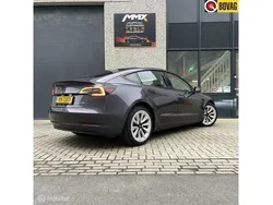 Grijs Gebruikt 2021 Tesla Model 3 Long Range Sedan | € 29.999 (Duur)