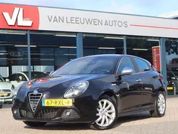 Zwart, metallic lak Gebruikt 2011 Alfa Romeo Giulietta Distinctive Hatchback | € 6.748 (Iets duurder)