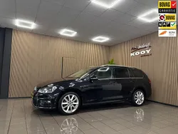 Zwart Gebruikt 2015 VW Golf VII R-line Stationwagen | € 12.720 (Eerlijke prijs)