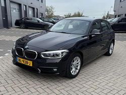 Zwart Gebruikt 2017 BMW 118 Executive Hatchback | € 13.300 (Super prijs)