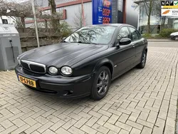 Zwart Gebruikt 2006 Jaguar X-type SE Sedan | € 1.450 (Eerlijke prijs)