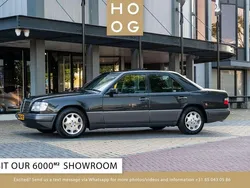 Zwart Gebruikt 1995 Mercedes E220 Sedan | € 22.950