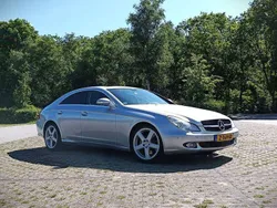 Zilver Gebruikt 2006 Mercedes CLS500 Coupé | € 10.950