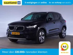Zwart, metallic lak Gebruikt 2020 Volvo XC40 Momentum SUV | € 25.945 (Super prijs)