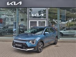 Blauw Nieuw 2025 Kia Niro SUV | € 34.892 (Eerlijke prijs)