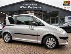 Grijs Gebruikt 2006 Peugeot 1007 Hatchback | € 1.950 (Eerlijke prijs)