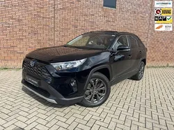 Zwart Gebruikt 2023 Toyota RAV4 Executive SUV | € 39.990 (Goede deal)