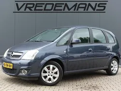 Grijs, metallic lak Gebruikt 2006 Opel Meriva Cosmo MPV | € 450 (Super prijs)