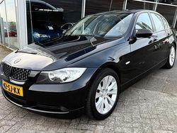 Zwart Gebruikt 2006 BMW 318 Executive Sedan | € 2.950 (Eerlijke prijs)
