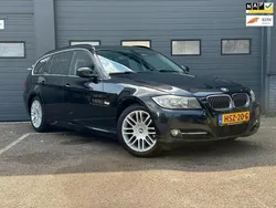 Zwart Gebruikt 2010 BMW 318 Comfort Edition Stationwagen | € 6.995 (Eerlijke prijs)