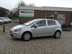 Grijs Gebruikt 2016 Fiat Punto Evo Lounge Hatchback | € 6.450 (Eerlijke prijs)