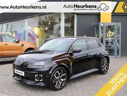 Zwart Nieuw 2025 Renault R5 Iconic Hatchback | € 28.945 (Super prijs)