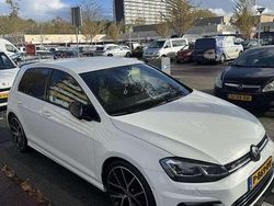 Wit Gebruikt 2015 VW Golf VII Highline Hatchback | € 10.950 (Eerlijke prijs)