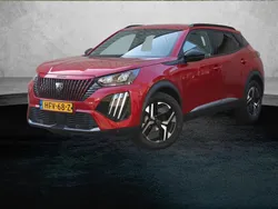 Rood Gebruikt 2024 Peugeot 2008 Allure SUV | € 26.695 (Eerlijke prijs)