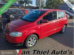 Rood Gebruikt 2009 VW Fox Trendline Hatchback | € 1.750 (Eerlijke prijs)