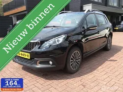 Zwart Gebruikt 2017 Peugeot 2008 SUV | € 9.950 (Eerlijke prijs)