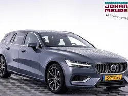 Grijs Gebruikt 2023 Volvo V60 Core Stationwagen | € 36.900 (Super prijs)