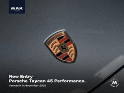 Grijs Gebruikt 2021 Porsche Taycan 4S Performance Package Sedan | € 64.850 (Eerlijke prijs)