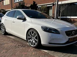 Wit Gebruikt 2012 Volvo V40 Summum Stationwagen | € 8.750 (Iets duurder)