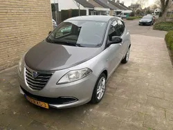 Grijs Gebruikt 2011 Lancia Ypsilon Silver Hatchback | € 4.800 (Eerlijke prijs)