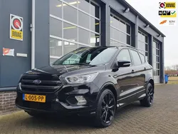 Zwart Gebruikt 2018 Ford Kuga ST-Line SUV | € 19.655 (Eerlijke prijs)