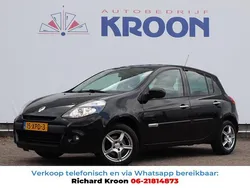 Zwart Gebruikt 2012 Renault Clio IV Authentique Hatchback | € 4.900 (Eerlijke prijs)
