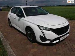 Wit Gebruikt 2022 Peugeot 308 Active Hatchback | € 13.675