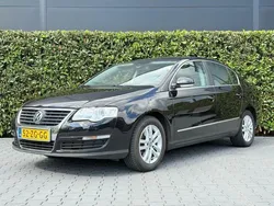 Zwart Gebruikt 2008 VW Passat Highline Sedan | € 4.950 (Eerlijke prijs)
