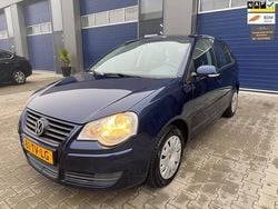 Blauw Gebruikt 2007 VW Polo Hatchback | € 2.150 (Goede deal)