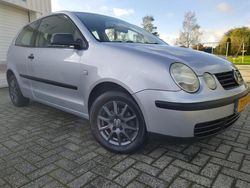 Grijs Gebruikt 2002 VW Polo Hatchback | € 1.350 (Iets duurder)