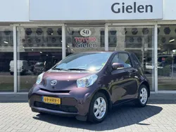 Paars Gebruikt 2009 Toyota iQ Comfort Hatchback | € 6.700 (Eerlijke prijs)