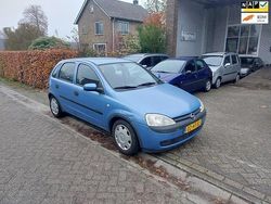 Blauw Gebruikt 2001 Opel Corsa Comfort Hatchback | € 799 (Eerlijke prijs)