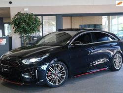 Zwart Gebruikt 2019 Kia ProCeed 2 Hatchback | € 23.950 (Eerlijke prijs)