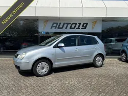 Grijs Gebruikt 2004 VW Polo Hatchback | € 1.919 (Eerlijke prijs)