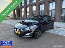 Zwart Gebruikt 2016 Hyundai i30 Hatchback | € 7.950 (Eerlijke prijs)