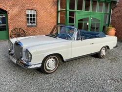 Wit717 papyrusweiss Gebruikt 1963 Mercedes 220 SE Cabriolet | € 95.000