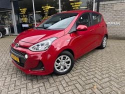 Rood Gebruikt 2020 Hyundai i10 Comfort Hatchback | € 9.950 (Goede deal)