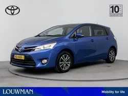 Blauw, metallic lak Gebruikt 2013 Toyota Verso Limited MPV | € 13.445 (Goede deal)