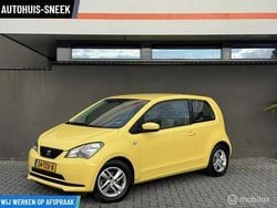 Geel Gebruikt 2012 Seat Mii Chic Hatchback | € 2.450