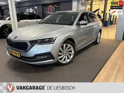 Grijs Gebruikt 2021 Skoda Octavia Business Line Stationwagen | € 23.950 (Eerlijke prijs)