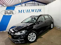 Zwart, metallic lak Gebruikt 2020 VW Golf VIII Comfortline Stationwagen | € 15.950 (Eerlijke prijs)