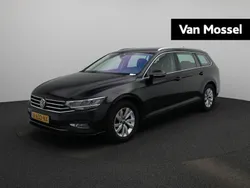 Zwart Gebruikt 2022 VW Passat Business Stationwagen | € 25.400 (Eerlijke prijs)