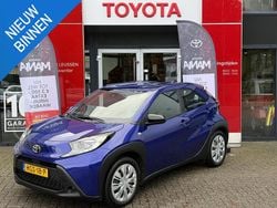 Blauw Gebruikt 2025 Toyota Aygo Play Hatchback | € 18.400 (Eerlijke prijs)