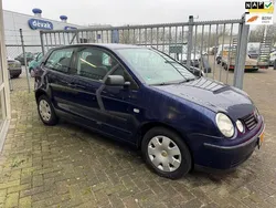 Blauw Gebruikt 2003 VW Polo Comfortline Hatchback | € 950 (Goede deal)